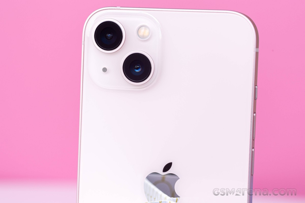 অ্যাপল সরবরাহকারী iPhone 14-এর জন্য ক্যামেরা লেন্সের গুণমান সংক্রান্ত সমস্যার মুখোমুখি হচ্ছে
